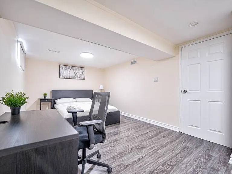 757 Elgin St — Photo 1