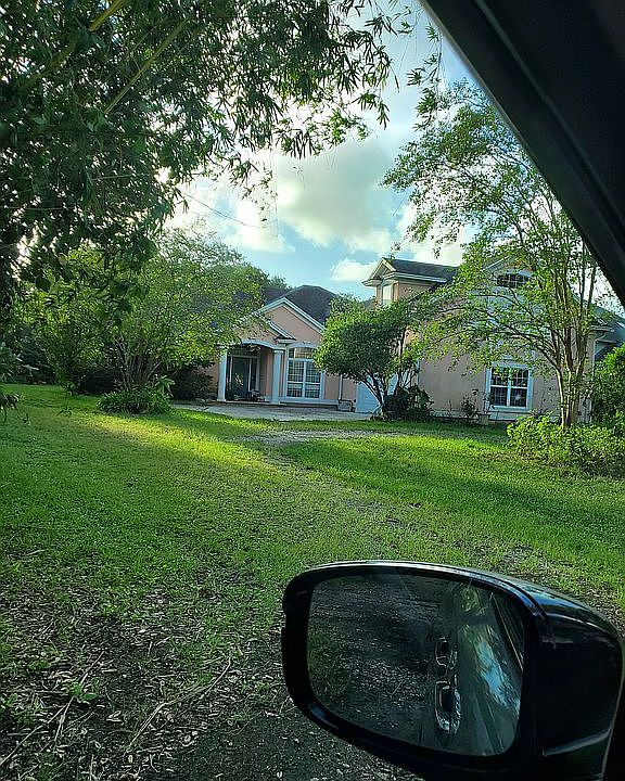 1st image of 1005 9th Ave N
