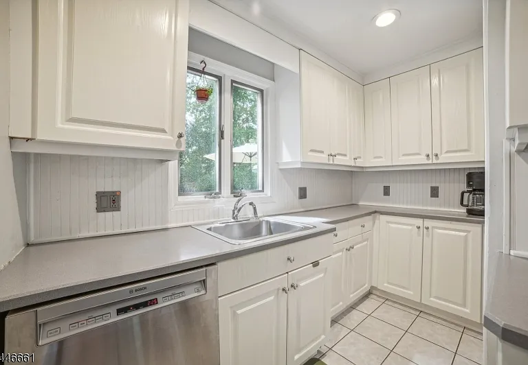 14 Edgewood Ter — Photo 10