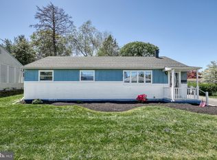 3 Woodmere Dr, Camp Hill, PA 17011