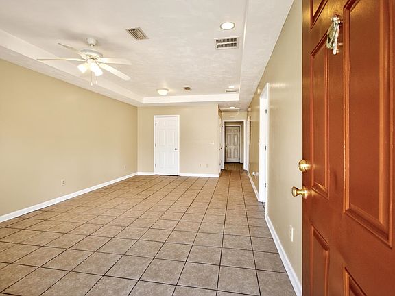 3rd image of 768 Wailes St