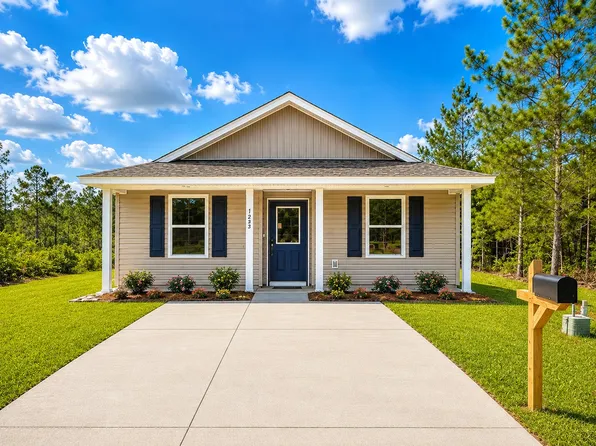 1623 Trout Dr, Defuniak Springs, FL 32433