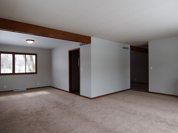 3rd image of 678 W Englewood Dr