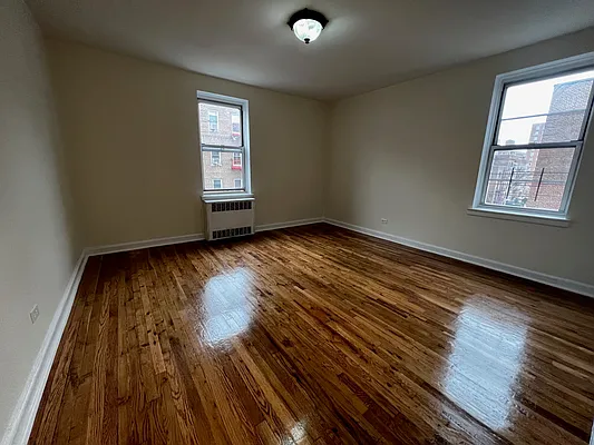 Rented by Contact Realty | media 10