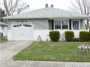 364 Saint Thomas Dr, Toms River, NJ 08757