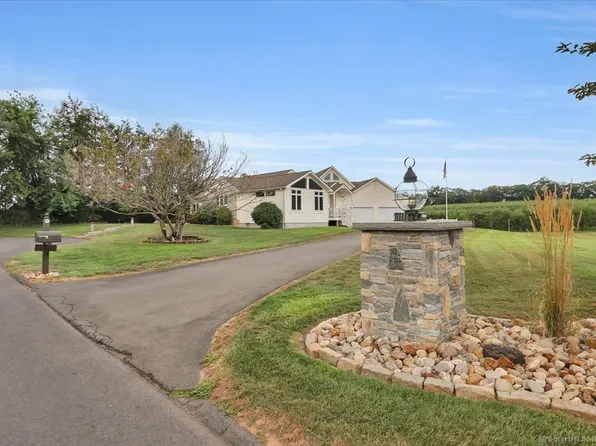 110 Moore Hill Drive, Southington, CT 06489