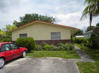 5723 Hayes St, Hollywood, FL 33021