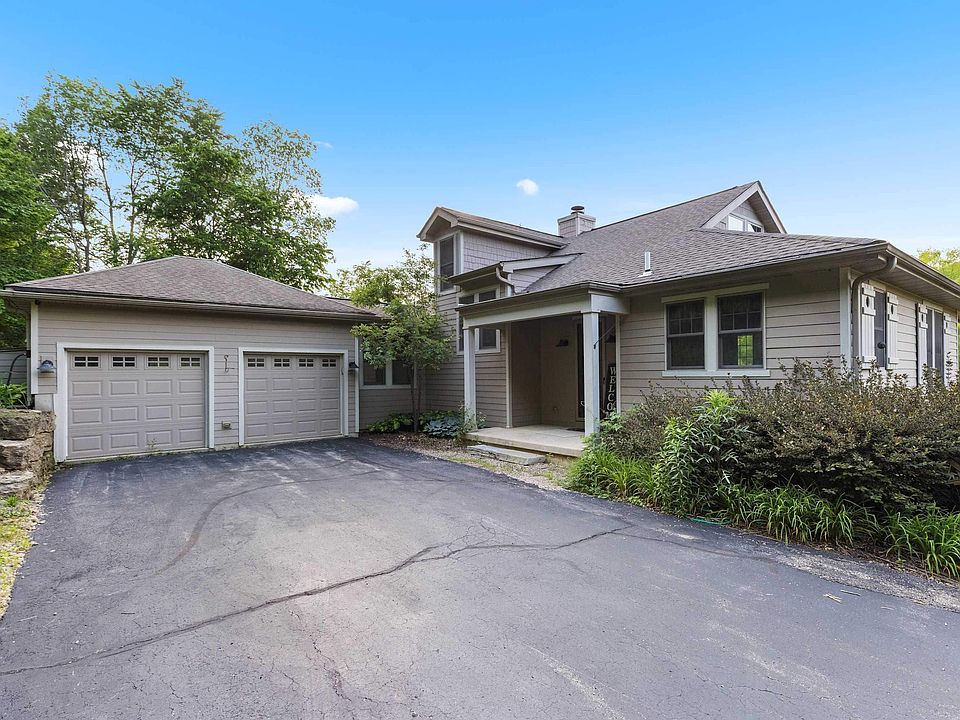 1st image of 33 Sugarcreek Trl