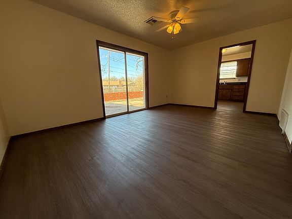 2nd image of 3813 N Bella Vista Dr