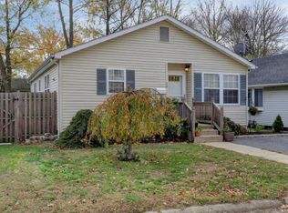 40 Taylor Ave, Middletown, NJ 07748