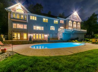 780 Johnston Dr, Watchung, NJ 07069