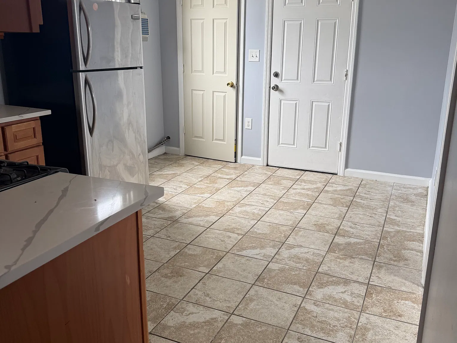 131 Ridgewood Ave — Photo 4