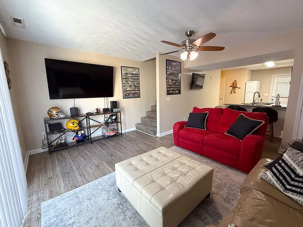 9 Tall Grass Ln, Morgantown, WV 26505