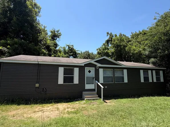 1403 Plum St, Texarkana, TX 75501