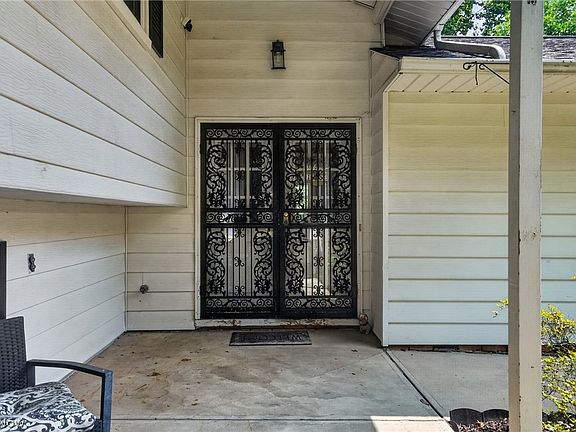 3rd image of 5641 Meister Rd