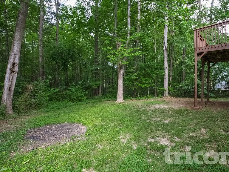 604 Cedar Creek Dr — Photo 16