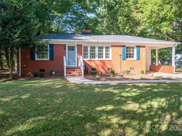 2930 Sheets Cir, Charlotte, NC 28214
