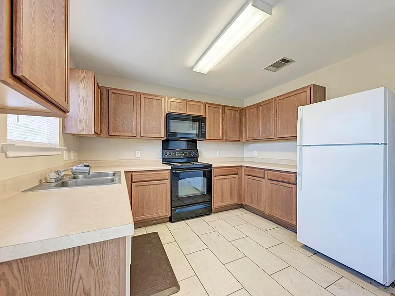 289 Drystone Trl — Photo 15