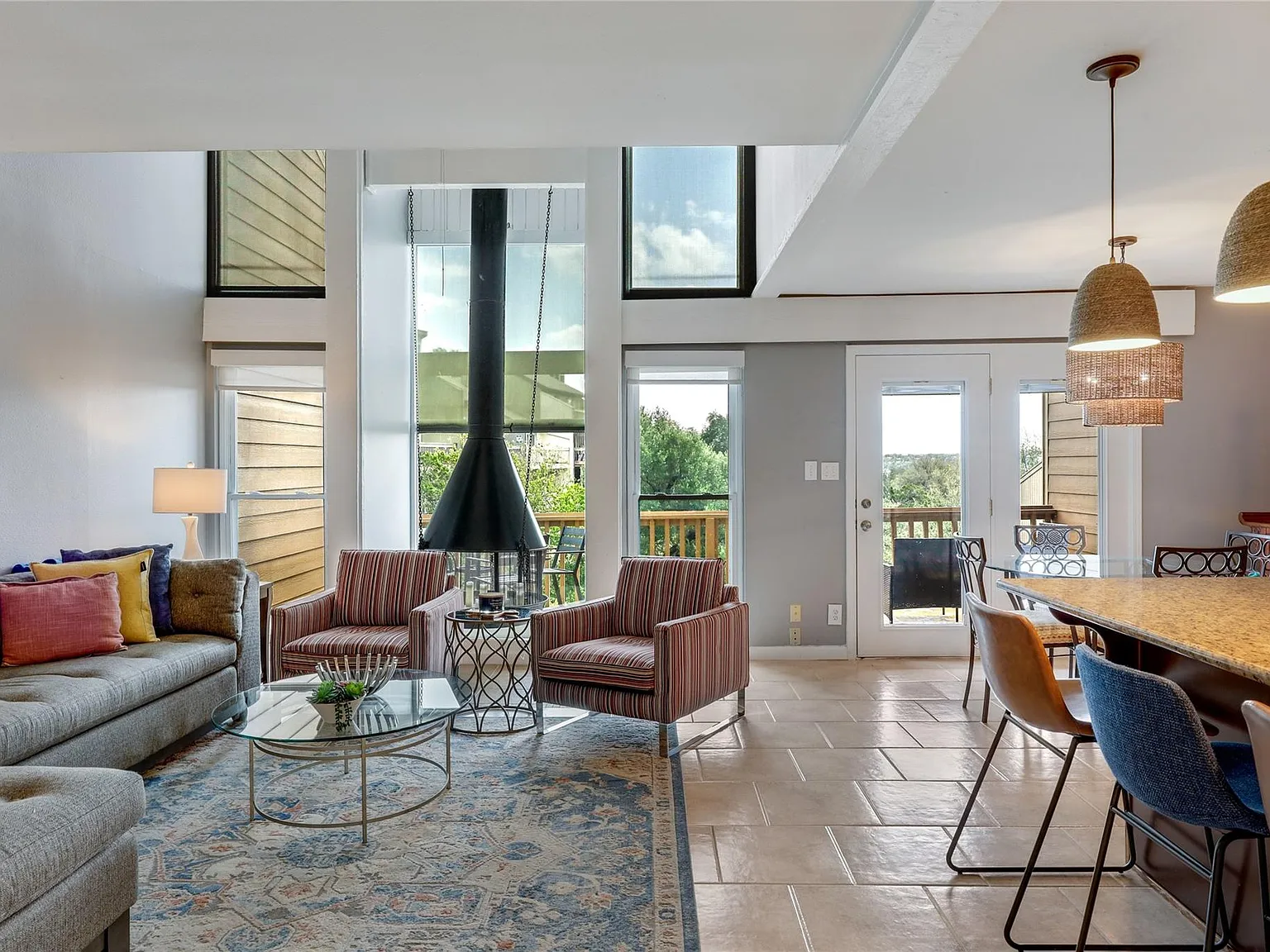 3 bed, 2.0 bath, 1518 sqft, $1,850 — Photo 1
