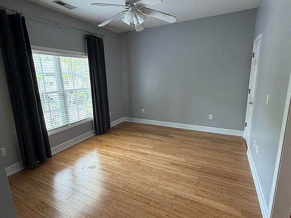 2nd image of 70 Seagrove Ct. #104