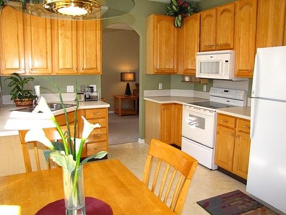 3rd image of 3428 Meadow Lake Ct SE