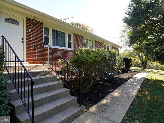 3rd image of 11240 Kingstead Rd