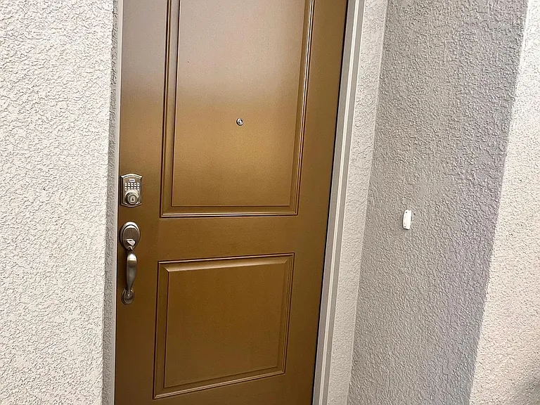 Side entrance to suite