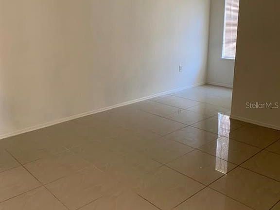 4th image of 1601 Columbia Arms Cir Unit 102