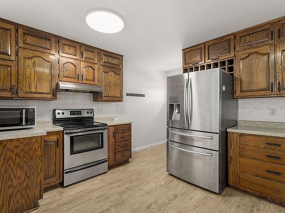 4th image of 11103 Edison Rd