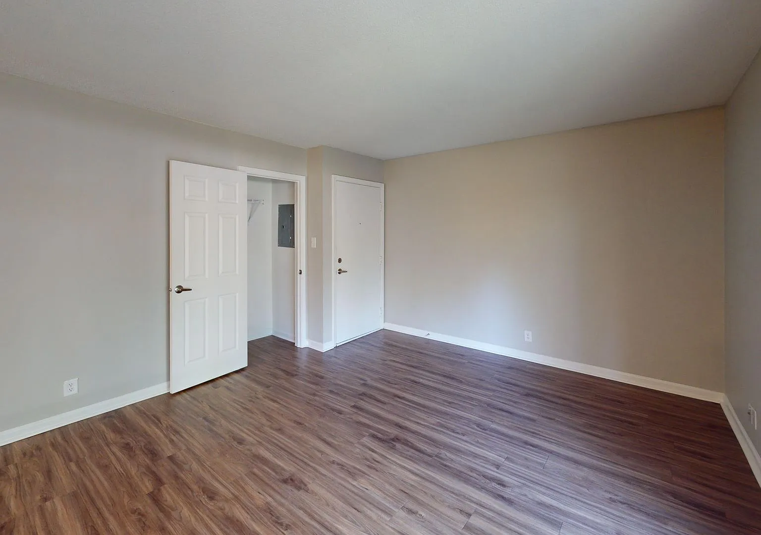Park Place Apartments — Photo 4