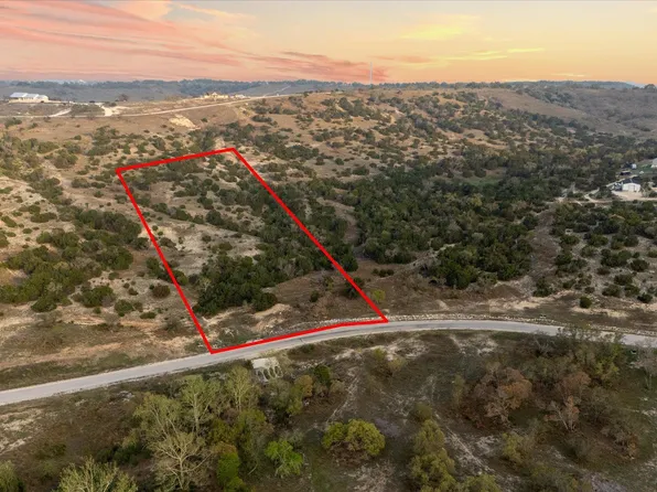 45 Falling Oak Trl, Blanco, TX 78606