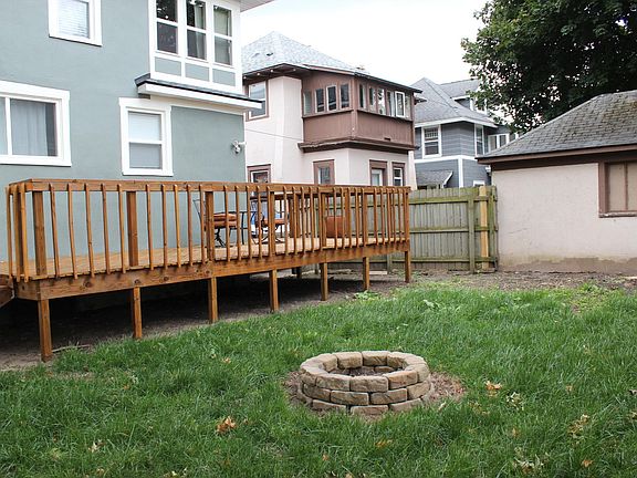 4th image of 601 Giddings Ave SE