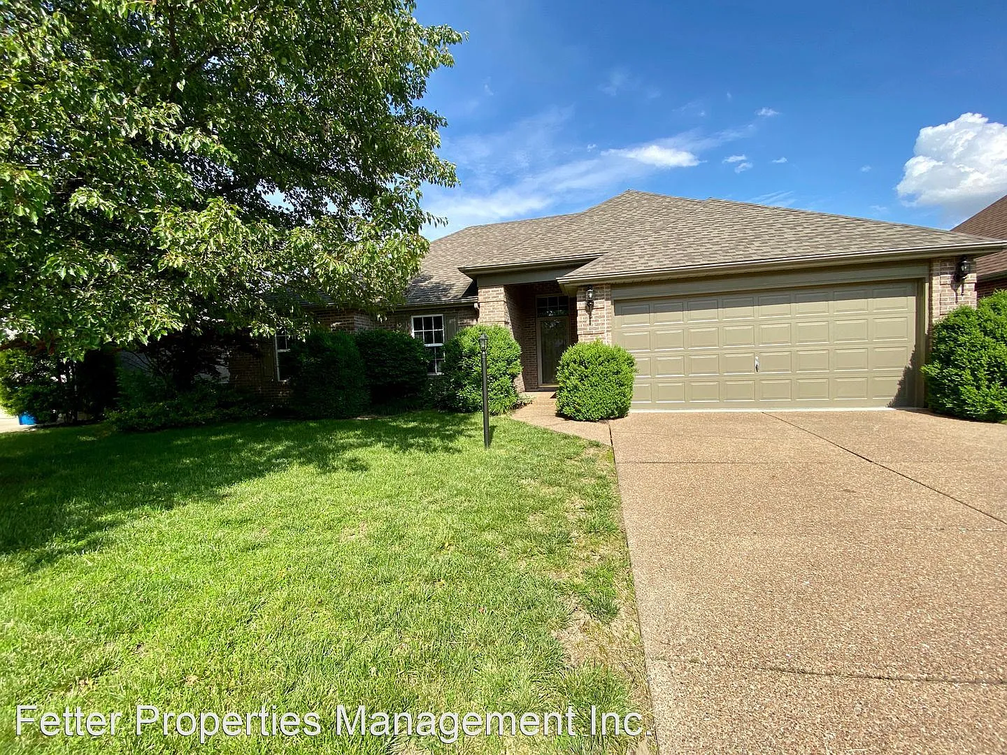 9129 Cayes Dr photo 1