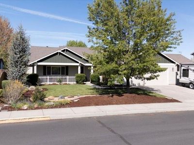 2053 NW 19th Pl, Redmond, OR, 97756