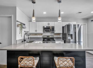 1025 Willow Tree Dr UNIT B, Las Vegas, NV 89128
