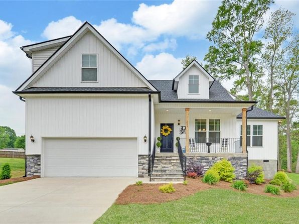 209 Driftwood Dr, Anderson, SC 29621