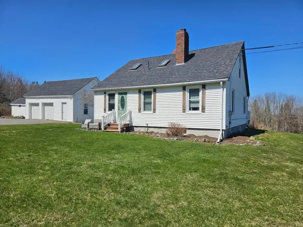 305 Copeland Hill Road, Holden, ME 04429