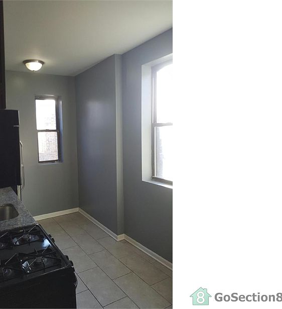 2nd image of 636 E 153rd St