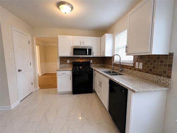 3rd image of 5073 Laythan Jace St