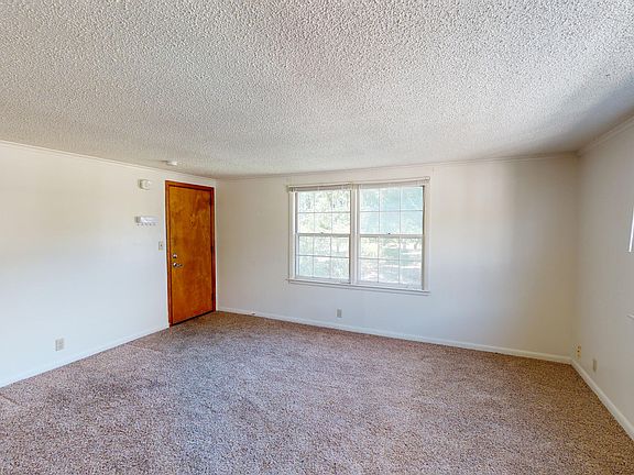 3rd image of 518 Carroll Ave