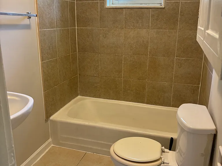 337 Wellingford St — Photo 4