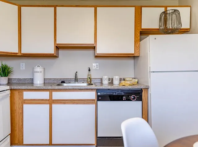 Spacious Kitchen