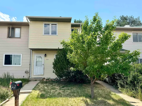 1358 N 19th St, Laramie, WY 82072
