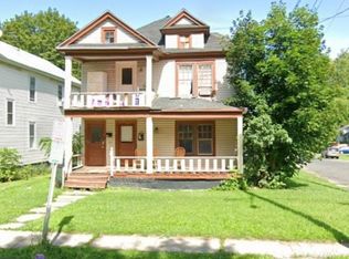 359 Valley Dr, Syracuse, NY 13207