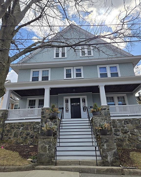 2nd image of 133 Elmwood Rd #2