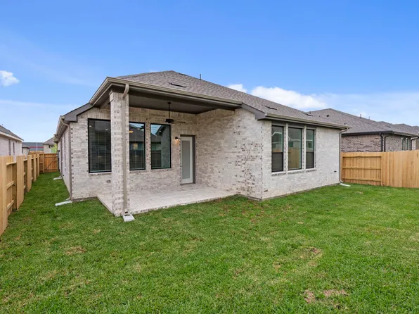 26027 S Outrider Banks Cir, Montgomery, TX 77316