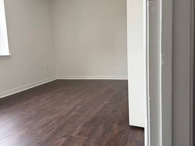1806 Thames St — Photo 16