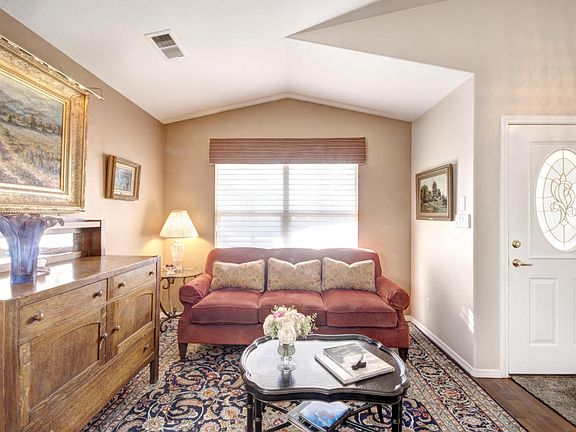 3rd image of 6019 Sipapu Ave NW