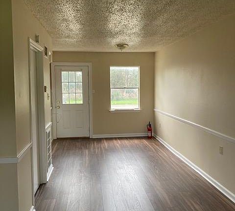4th image of 40449 W Hernandez Ave APT 3