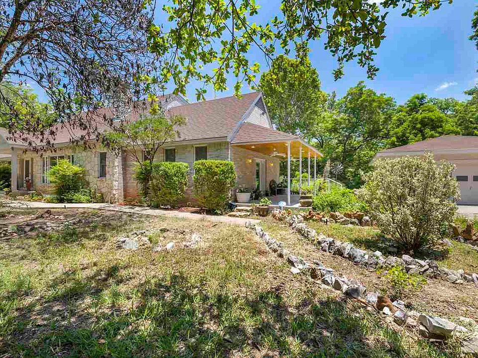 1st image of 266 Field Crest Dr